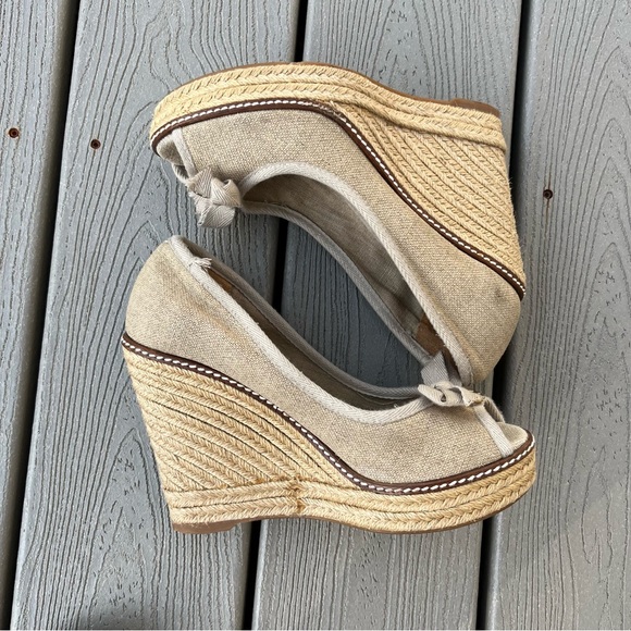 Tory Burch Shoes Tory Burch Jackie Wedge Tan, size 7B, GUC - Picture 3 of 10